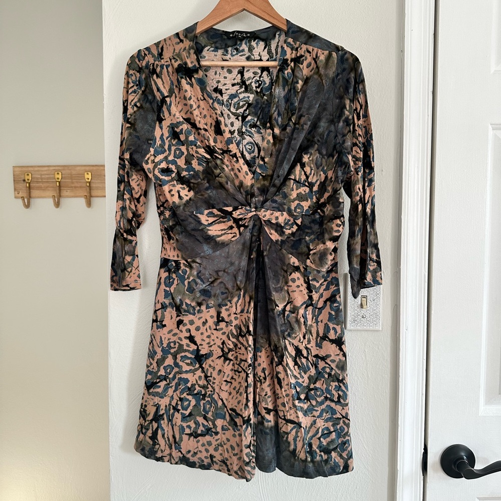 Dunia long sleeved retro tunic top sz: XL